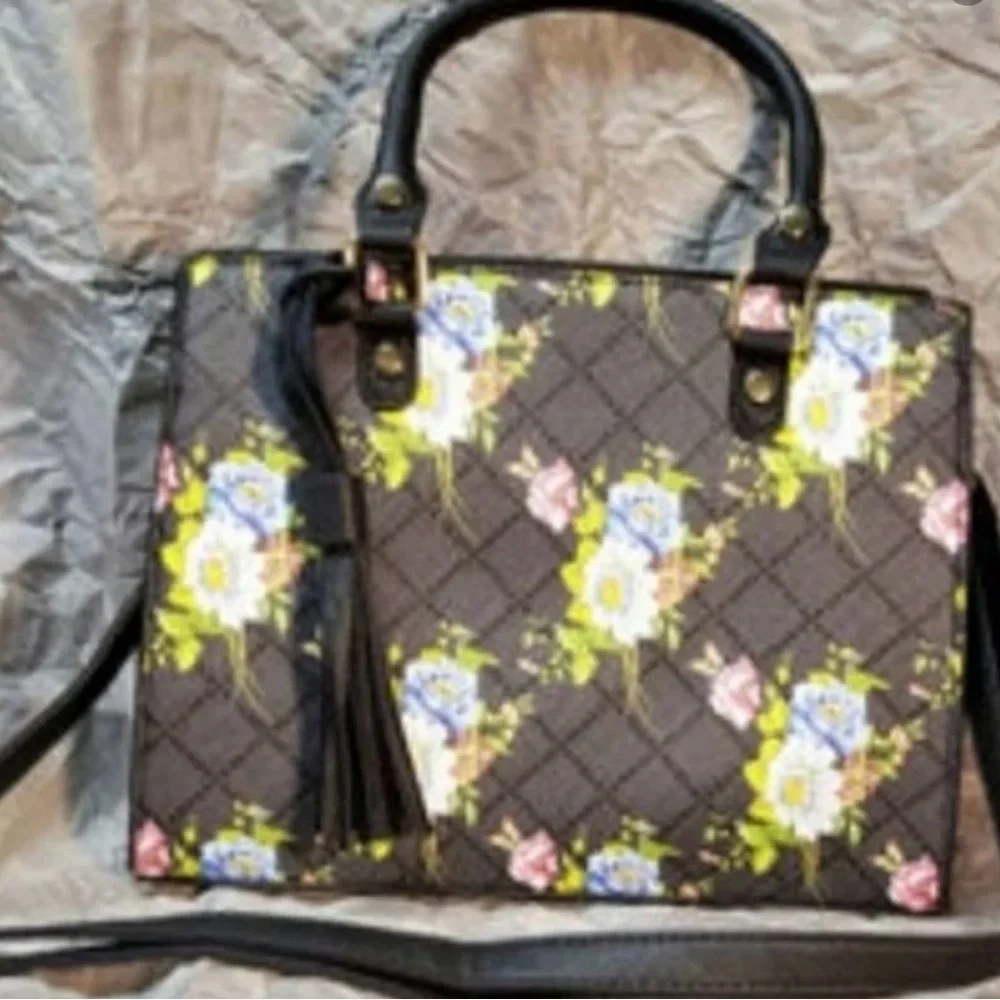 Flower Power Purse